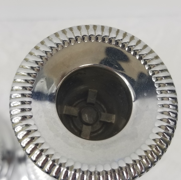 - 2 Ianthe metal wood candle holders made in England (Z28) - Picture 5 of 7